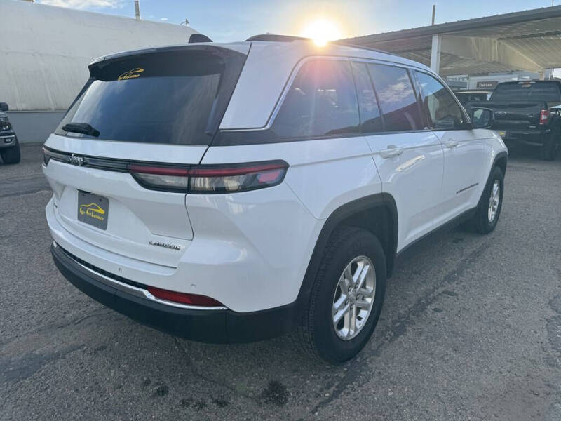 2024 Jeep Grand Cherokee Laredo