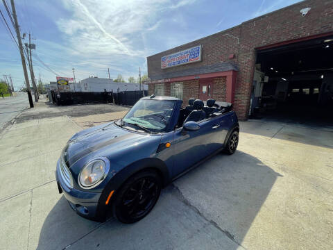 2009 MINI Cooper for sale at AMERICAN AUTO CREDIT in Cleveland OH