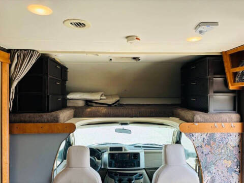 2016 Winnebago Spirit 31K