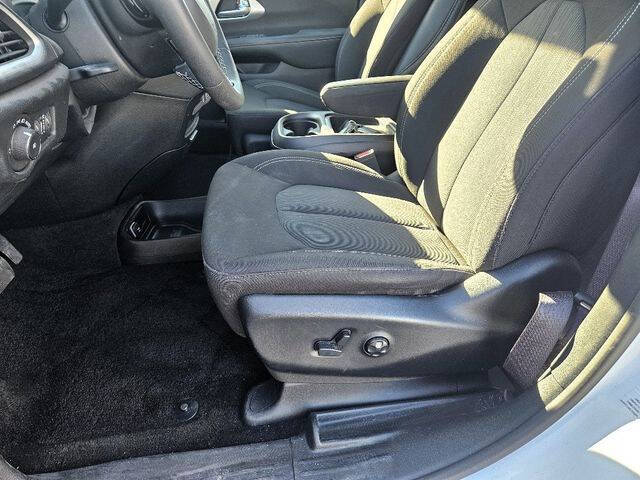 2024 Chrysler Pacifica Touring
