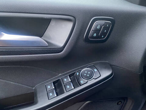 2026 Ford Escape Hybrid ST-Line Select