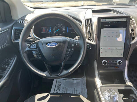 2021 Ford Edge SE