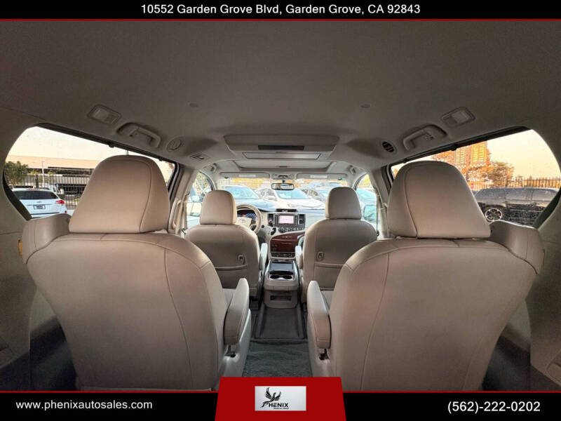 2011 Toyota Sienna Limited 7-Passenger