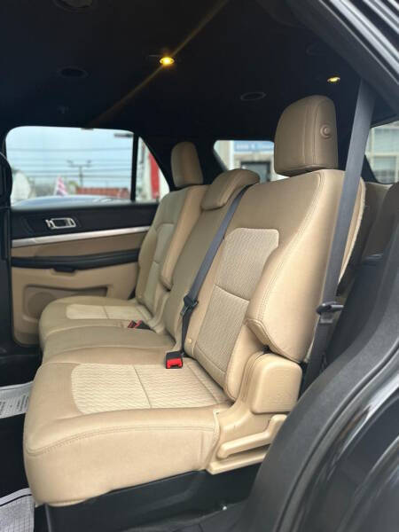2016 Ford Explorer