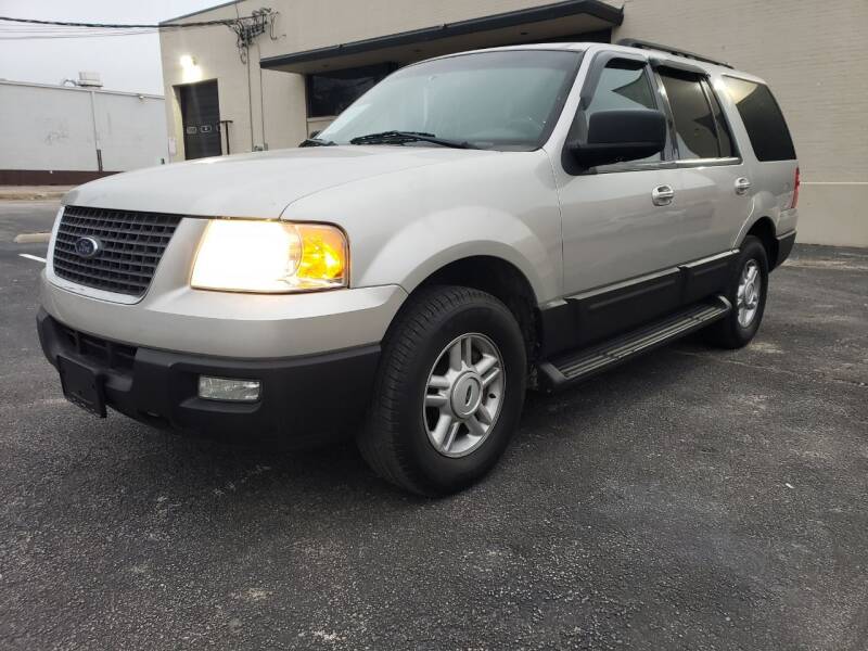 2006 Ford Expedition for sale at Dynasty Auto in Dallas TX