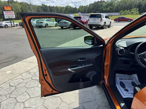 2021 Nissan Kicks SR