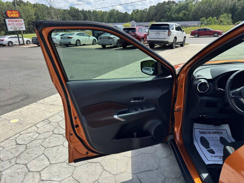 2021 Nissan Kicks SR