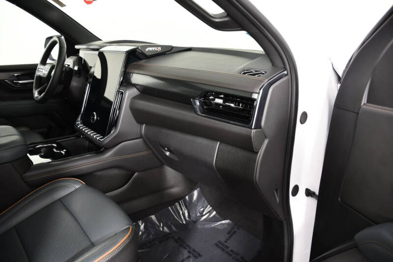 2025 GMC Yukon AT4
