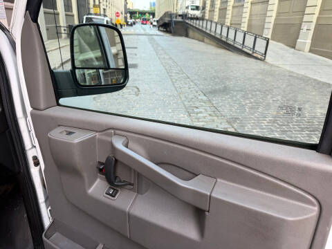 2020 Chevrolet Express 2500