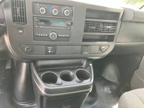 2015 GMC Savana