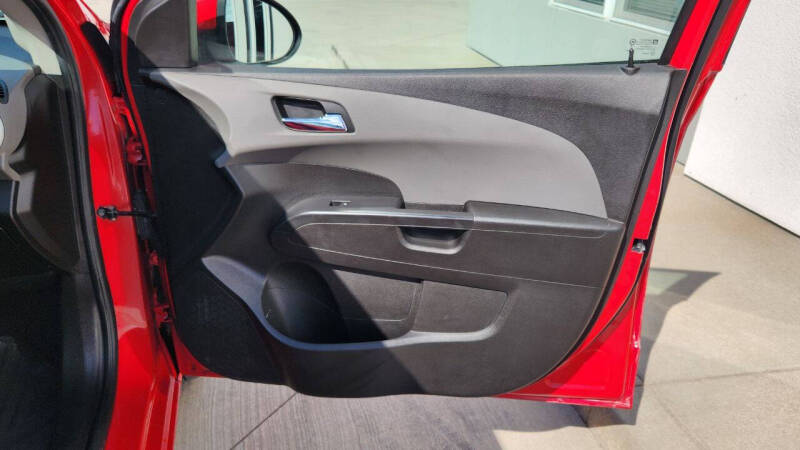 2017 Chevrolet Sonic LT Auto