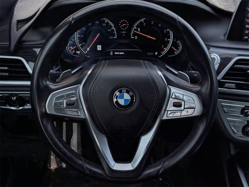 2019 BMW 7 Series 740i