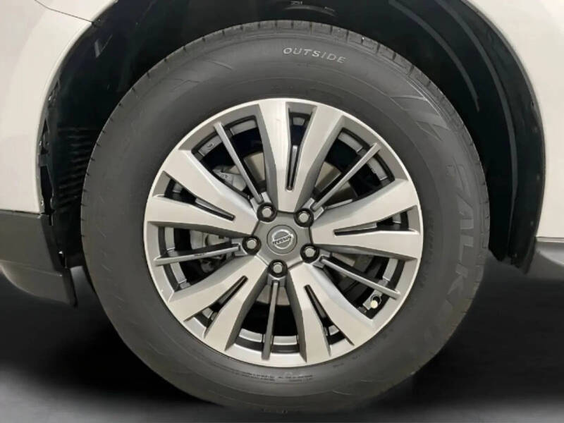 2020 Nissan Pathfinder SV