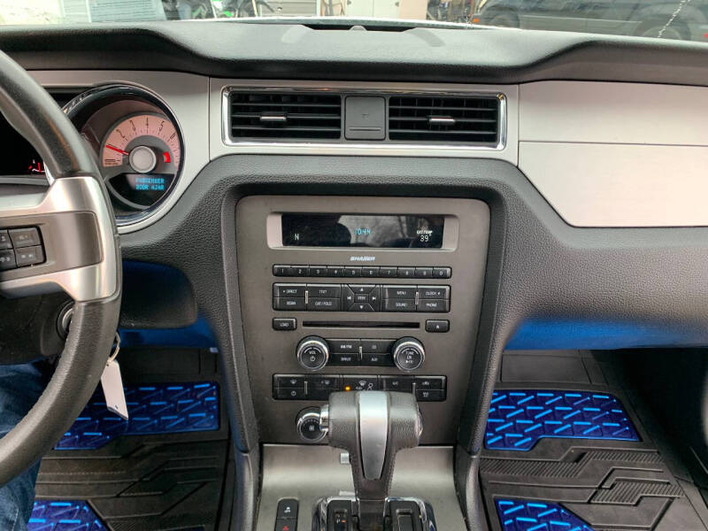 2012 Ford Mustang V6 Premium