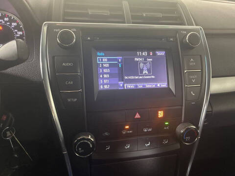 2017 Toyota Camry SE