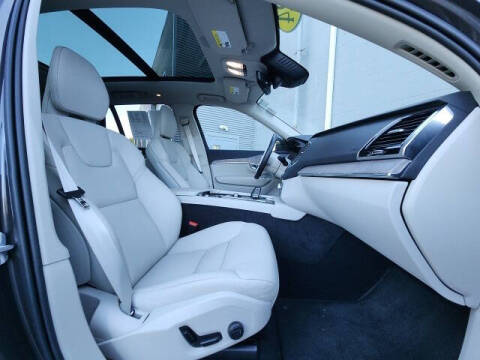 2024 Volvo XC90 B6 Plus Bright Theme 6P