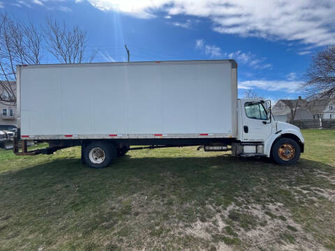 2005 Freightliner M2 106