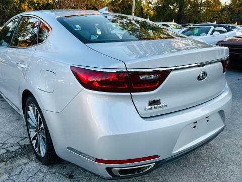 2018 Kia Cadenza Premium