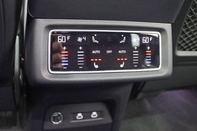 2022 Audi e-tron S quattro Prestige