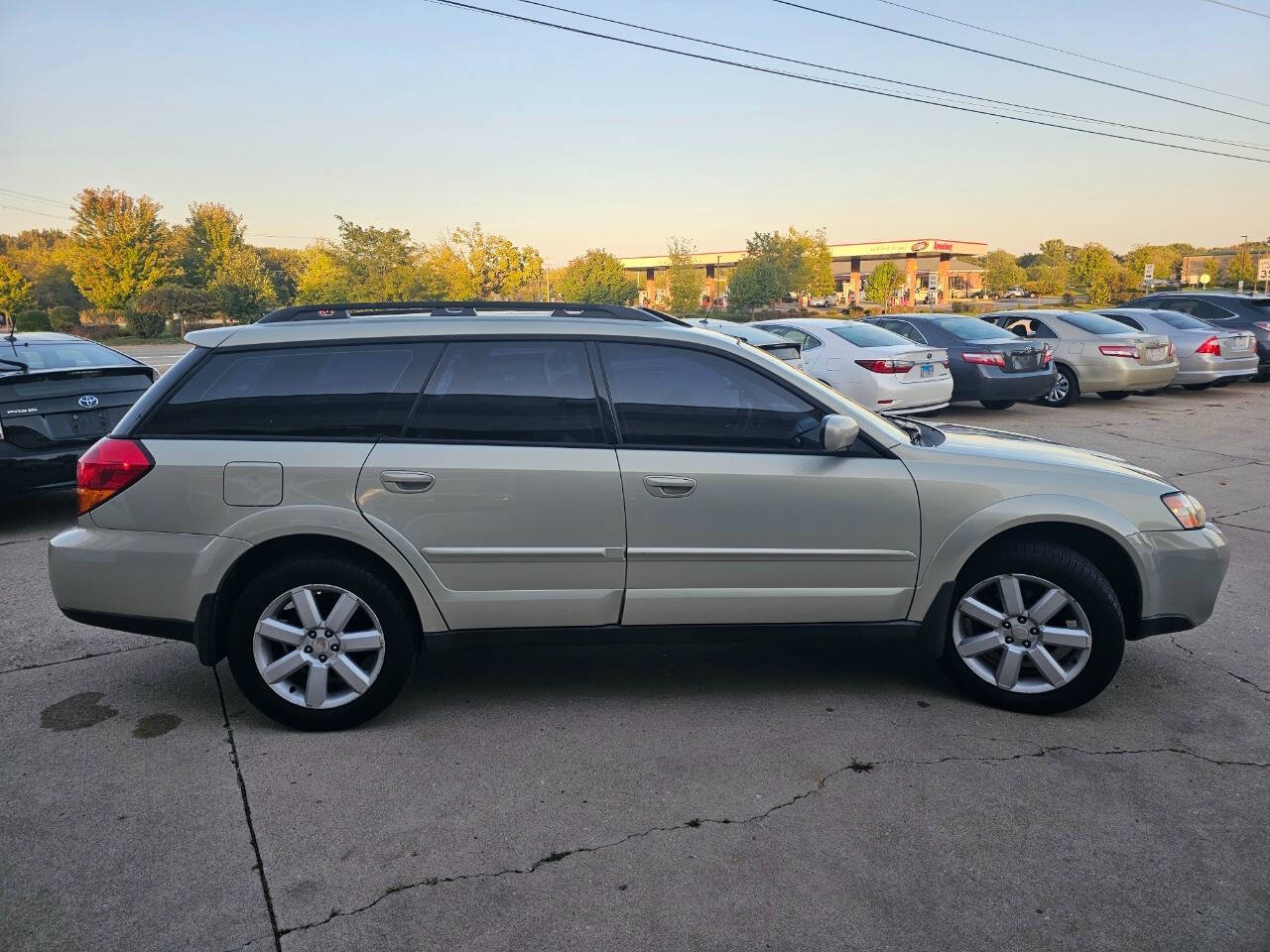 2006 Subaru Outback for sale at Quantum Auto Co in Plainfield, IL