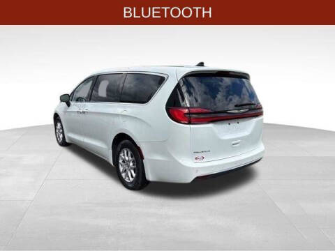 2023 Chrysler Pacifica Touring