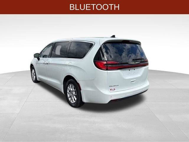 2023 Chrysler Pacifica Touring