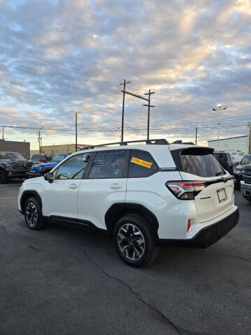 2025 Subaru Forester Premium