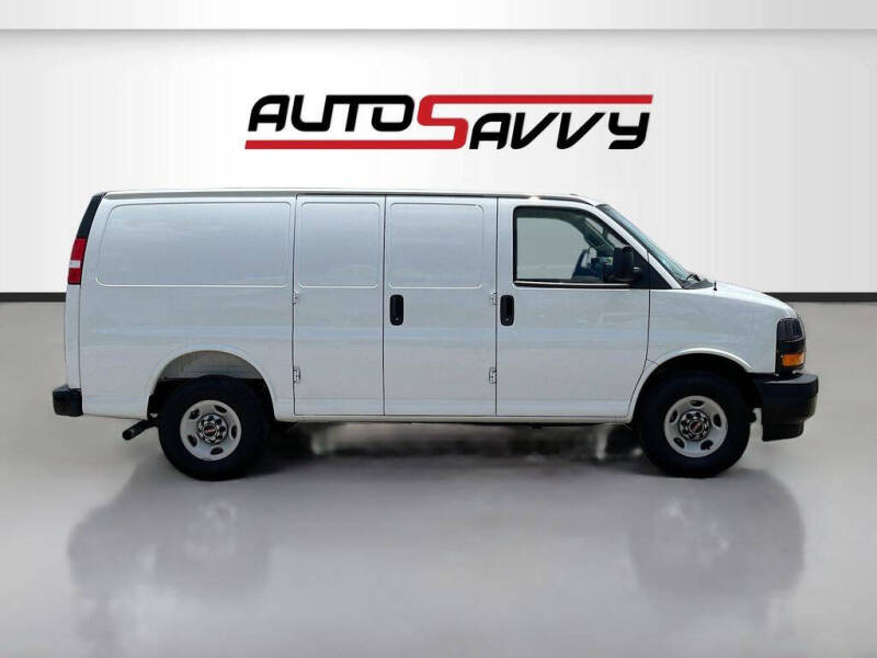 2025 GMC Savana 2500