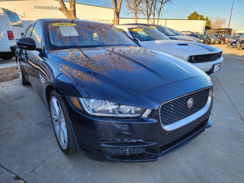2017 Jaguar XE Prestige's photo