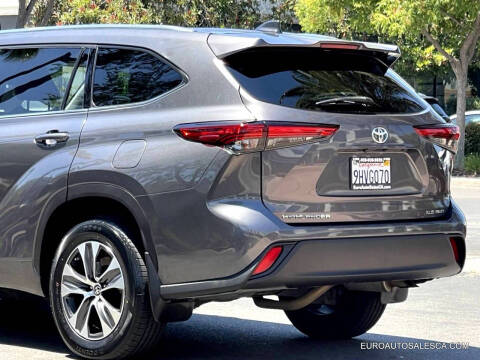 2021 Toyota Highlander XLE