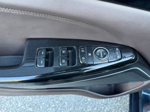 2017 Kia Cadenza Premium