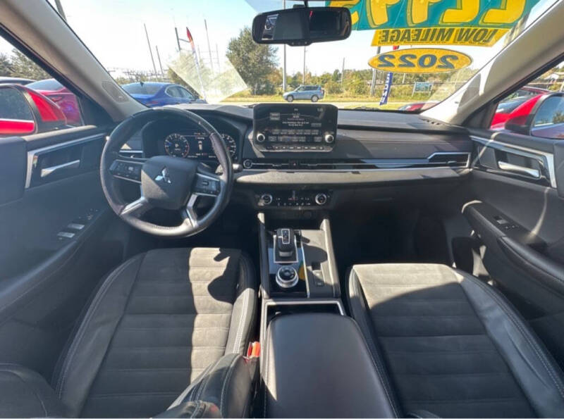 2022 Mitsubishi Outlander SE Launch Edition