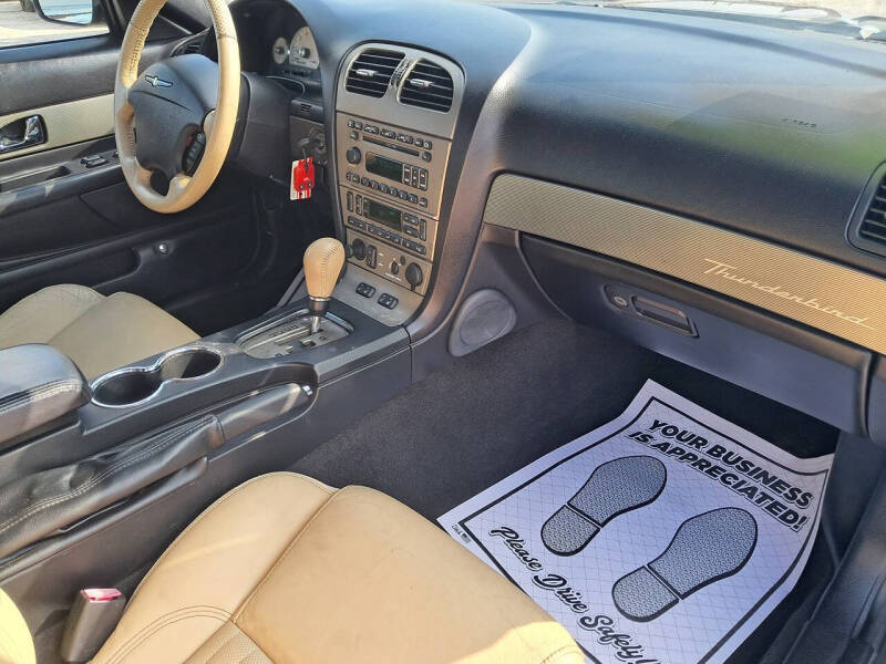 2004 Ford Thunderbird Deluxe