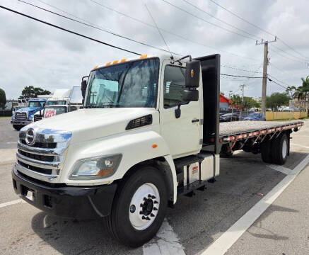 2015 Hino 338