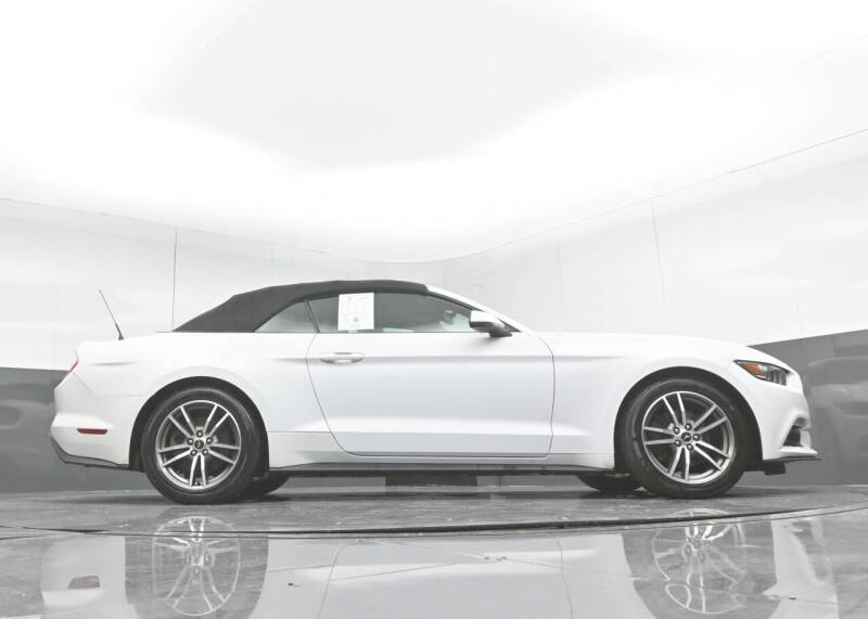 2017 Ford Mustang EcoBoost Premium