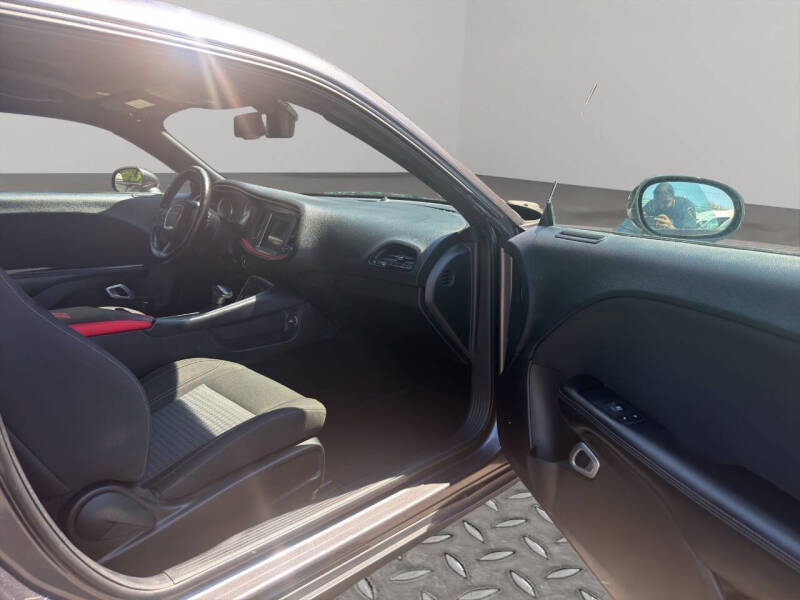 2020 Dodge Challenger SXT