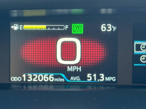 2021 Toyota Prius LE