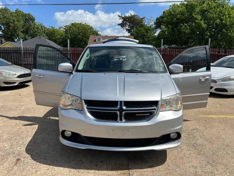 2012 Dodge Grand Caravan Crew