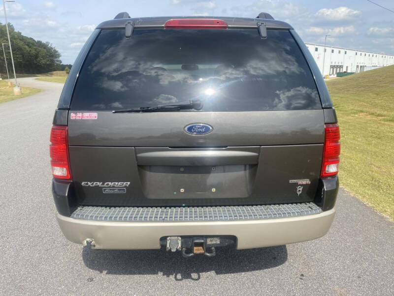 2005 Ford Explorer Eddie Bauer