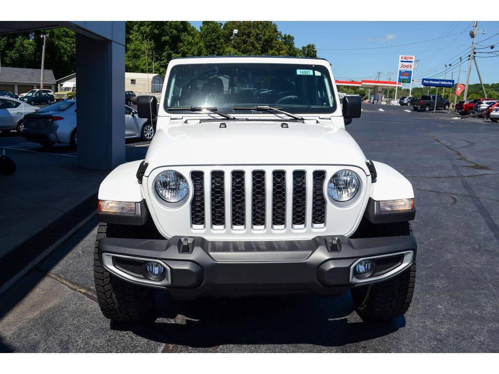 2023 Jeep Gladiator for sale at EARL DUFF PRE-OWNED CENTER in Harriman, TN