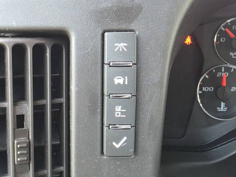 2023 GMC Savana 2500