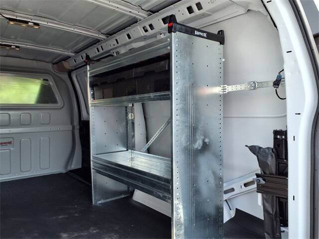 2025 Chevrolet Express 2500