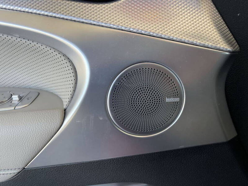 2022 Genesis G70