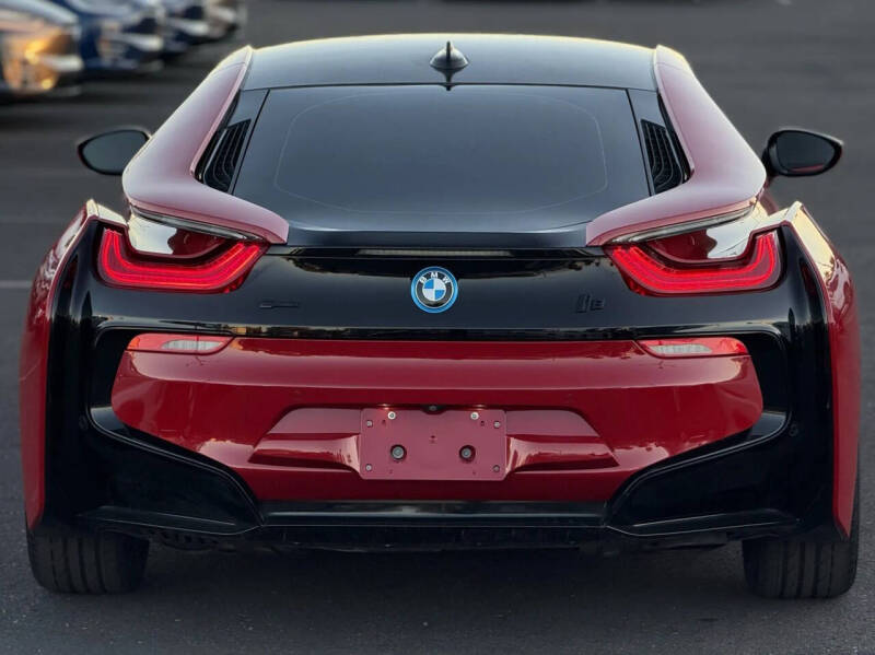2017 BMW i8