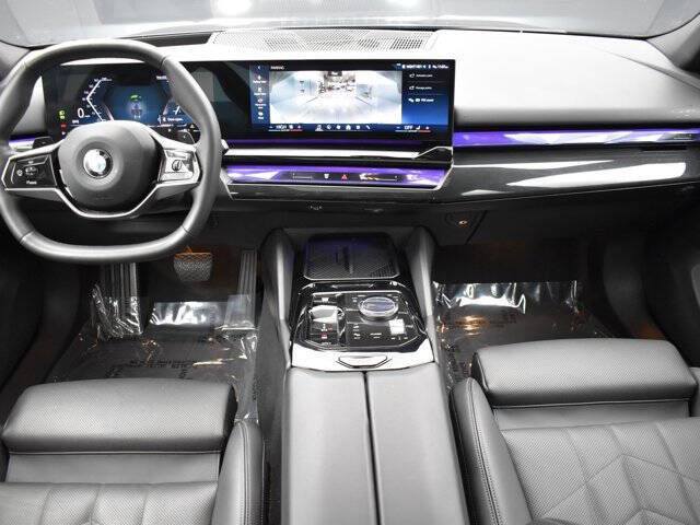 2025 BMW 5 Series 540i xDrive