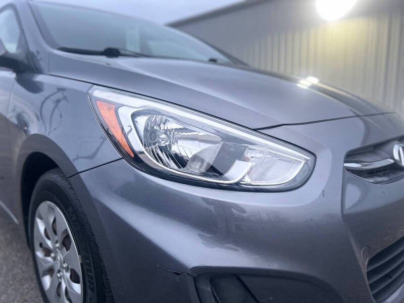 2016 Hyundai Accent SE