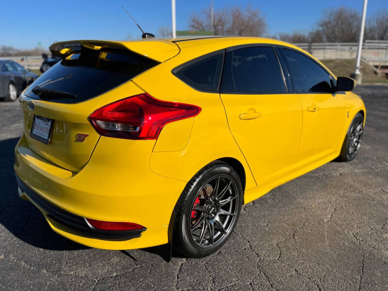 2017 Ford Focus ST