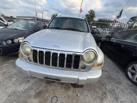 2005 Jeep Liberty for sale at SCOTT HARRISON MOTOR CO in Houston TX