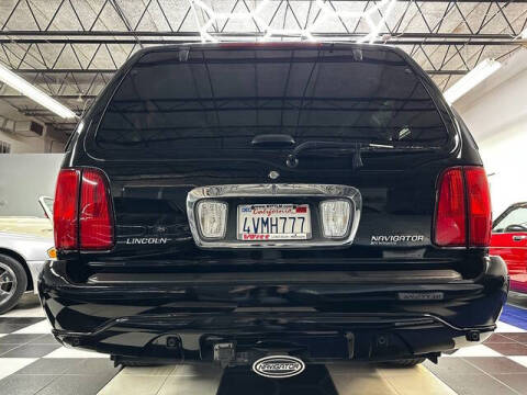 2002 Lincoln Navigator