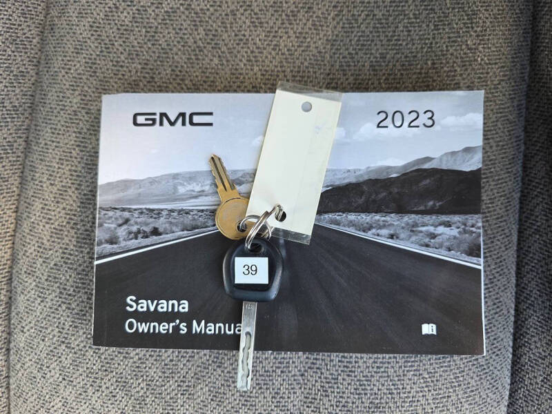 2023 GMC Savana 3500